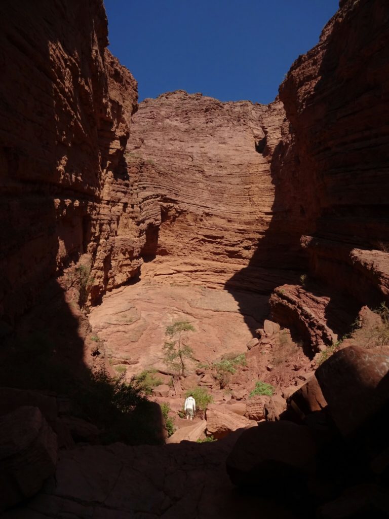 Climbing into the "Garganta del Diablo"